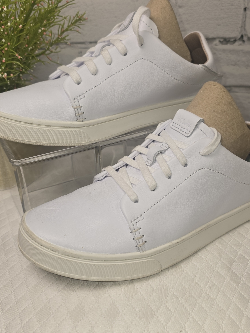 OLUKAI PEHUEA LI'LLI WOMESN SNEAKERS WHITE LEATHER CONVERTABLE HEEL SIZE 7 EUC - Picture 4 of 12